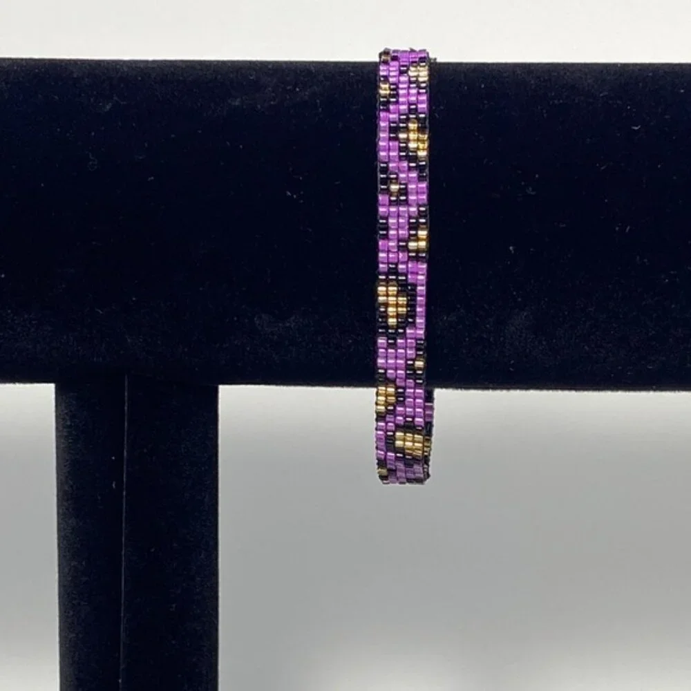 Purple Black and Gold Leppard Print  Cheeta Pattern Seed Bead  Bracelet